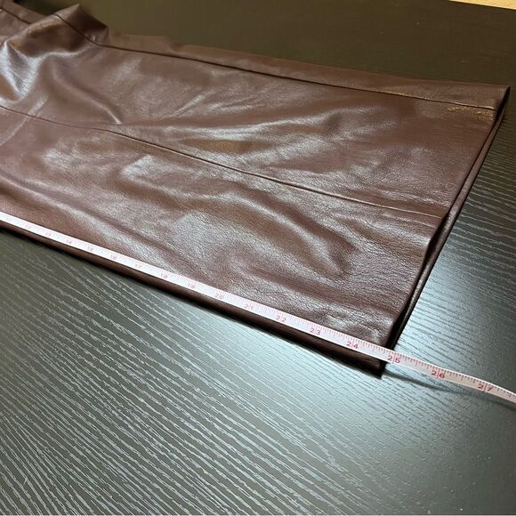 ✨ Chico’s Women’s Brown Faux Leather Pull-On Straight Leg Crop Pants 2.5 NWT - Picture 11 of 11